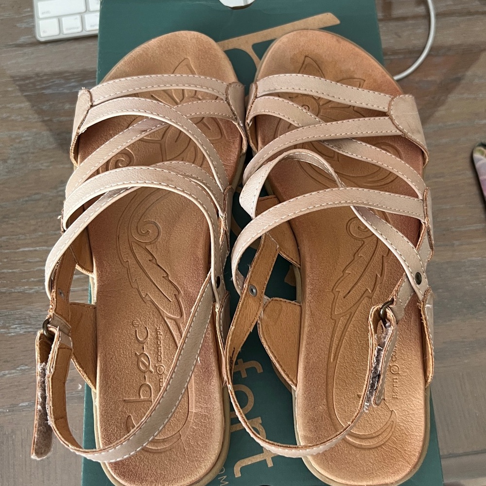 BOC Born Concept Altheda Cream Strappy Sandals Women’s Size 9 Comfort